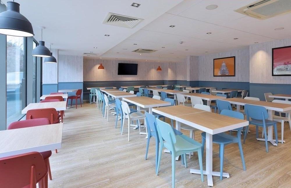 Travelodge London Central Waterloo ภายนอก รูปภาพ
