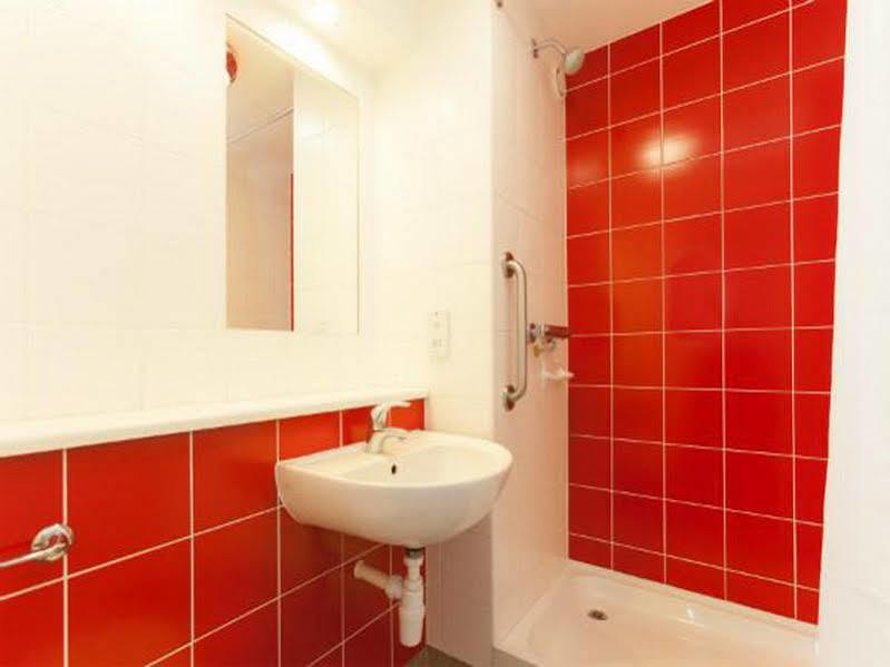 Travelodge London Central Waterloo ภายนอก รูปภาพ